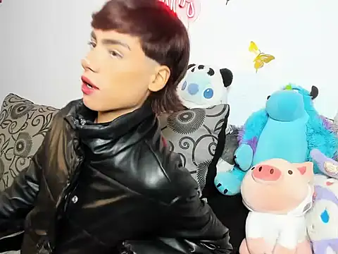 Snapshot of Playboy_andeer chatting on 06.16.26 Playboy andeer online show from 06.16.26