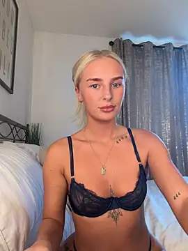 Snapshot of Millymae_ chatting on 06.19.26 Millymae online show from 06.19.26