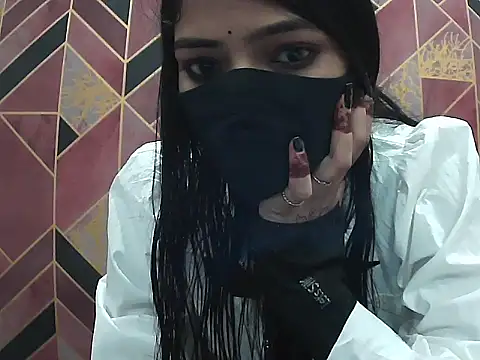 Snapshot of Hot-Roshni chatting on 06.18.26 Hot-Roshni online show from 06.18.26