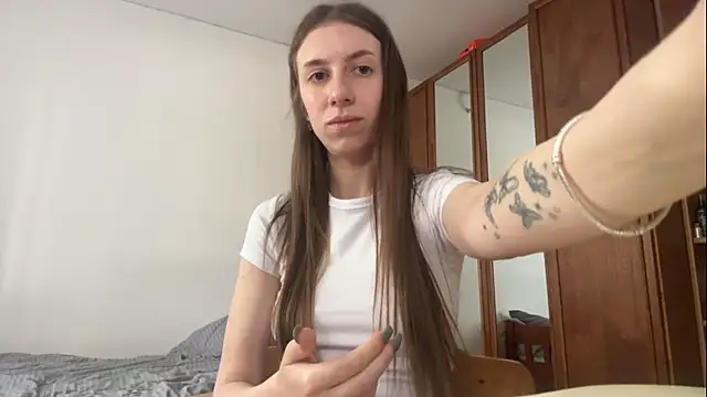 Snapshot of KathlineSutherlin chatting on 05.31.26 KathlineSutherlin online show from 05.31.26