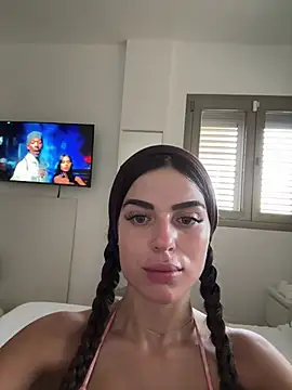 Snapshot of miaabelluccii chatting on 07.18.26 miaabelluccii online show from 07.18.26