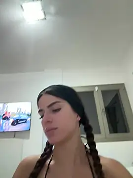 Snapshot of miaabelluccii chatting on 07.20.26 miaabelluccii online show from 07.20.26
