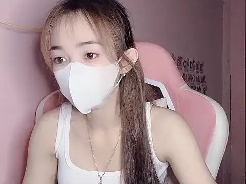 Snapshot of Alee8668 chatting on 07.17.26 Alee8668 online show from 07.17.26