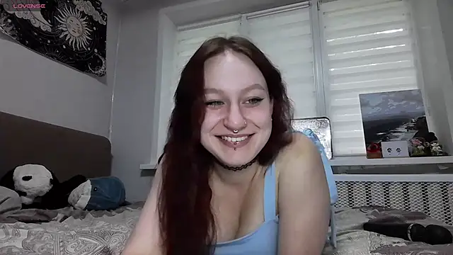Snapshot of LoiseLovetto chatting on 07.26.26 LoiseLovetto online show from 07.26.26