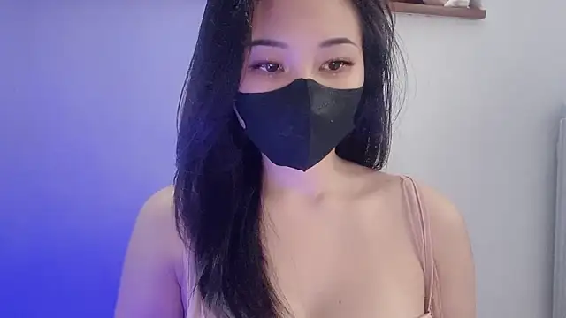 Snapshot of Annie_Nie chatting on 06.19.26 Annie Nie online show from 06.19.26