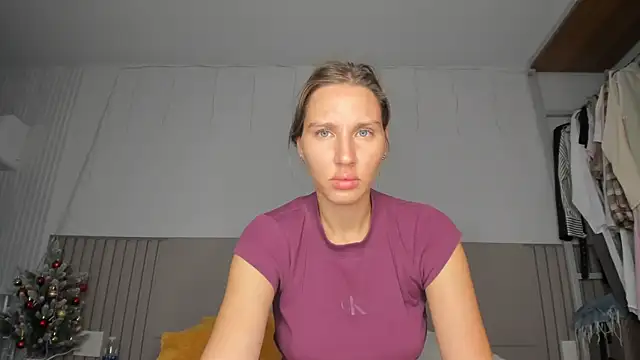 Snapshot of SofiClimbing chatting on 02.16.26 SofiClimbing online show from 02.16.26