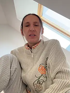 Snapshot of PregnantEmilia chatting on 07.19.26 PregnantEmilia online show from 07.19.26