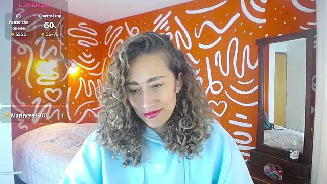 Snapshot of afrodita_marin chatting on 06.17.26 afrodita marin online show from 06.17.26