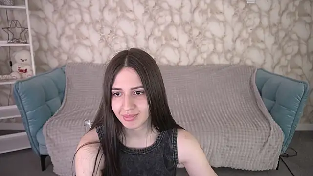 Snapshot of AlesiaDessmond chatting on 06.18.26 AlesiaDessmond online show from 06.18.26