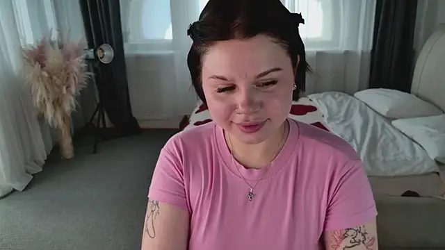Honeyed Words online show from 06.07.26