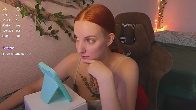 Snapshot of Elfie_Agatha chatting on 07.21.26 Elfie Agatha online show from 07.21.26