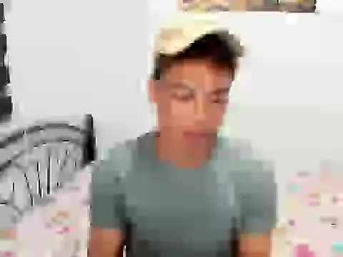 Snapshot of urfucker_vinz chatting on 06.18.26 urfucker vinz online show from 06.18.26