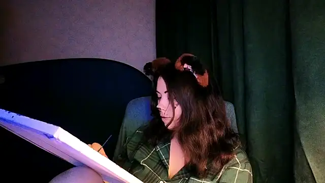 Snapshot of KattyySummer chatting on 06.29.26 KattyySummer online show from 06.29.26