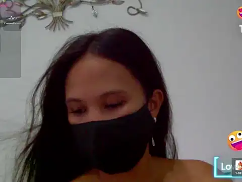 Snapshot of Demi_2 chatting on 07.29.26 Demi 2 online show from 07.29.26