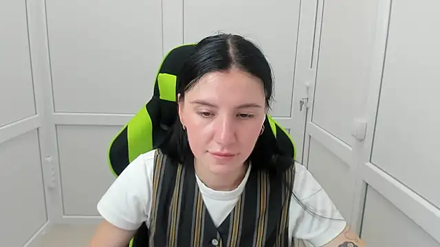 Snapshot of PatteMeoww chatting on 07.14.26 PatteMeoww online show from 07.14.26