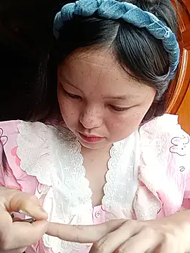 Linna-bae online show from 06.30.26