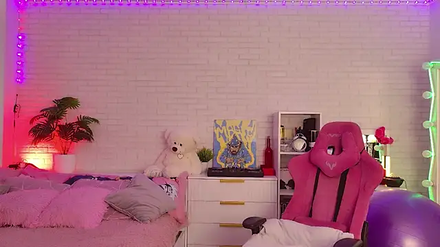 darinekoo online show from 06.25.26
