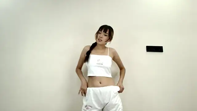 Snapshot of akari_star chatting on 06.29.26 akari star online show from 06.29.26