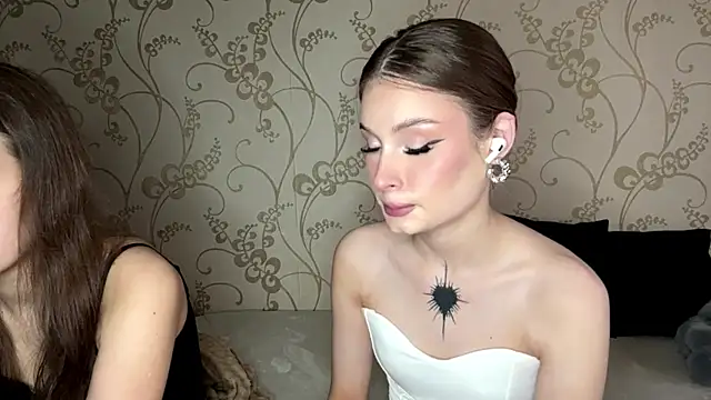 Snapshot of BestSweetyBB chatting on 06.14.26 BestSweetyBB online show from 06.14.26