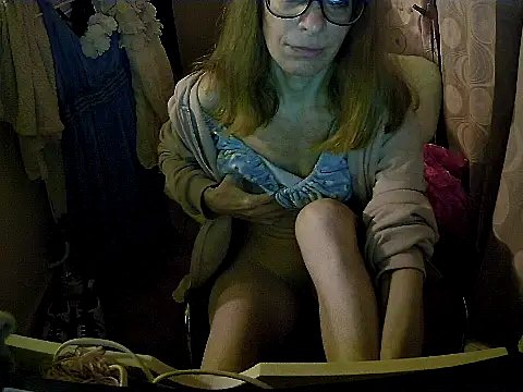 Snapshot of Aphrodity_Roxx chatting on 07.31.26 Aphrodity Roxx online show from 07.31.26