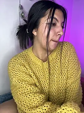 Snapshot of isara_a chatting on 06.18.26 isara a online show from 06.18.26