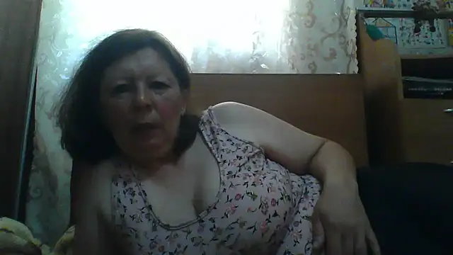 Snapshot of Schastlivaya43 chatting on 06.09.26 Schastlivaya43 online show from 06.09.26