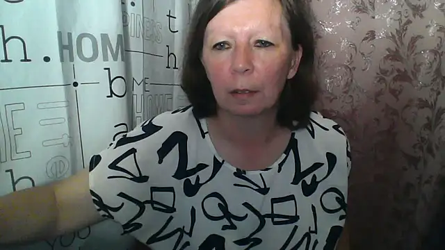 Snapshot of Schastlivaya43 chatting on 06.10.26 Schastlivaya43 online show from 06.10.26
