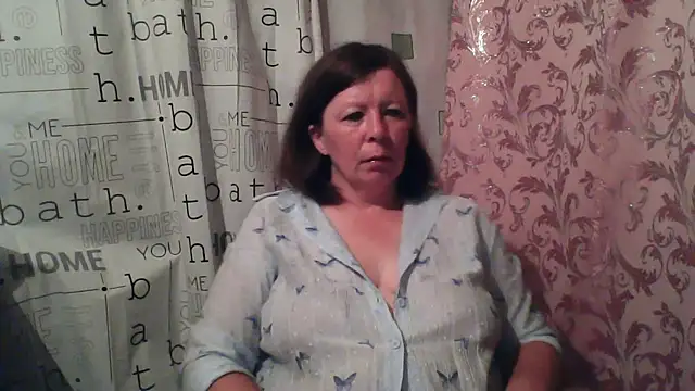 Snapshot of Schastlivaya43 chatting on 07.13.26 Schastlivaya43 online show from 07.13.26
