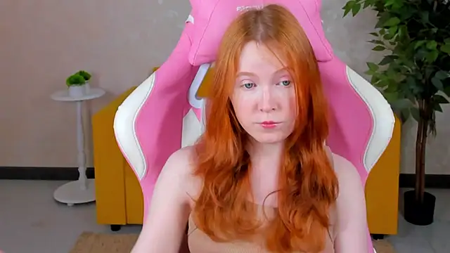 Snapshot of ari-kittyy chatting on 06.22.26 ari-kittyy online show from 06.22.26