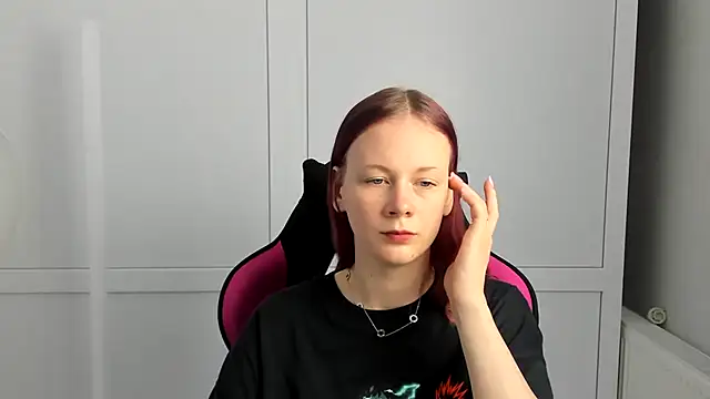 Snapshot of Skylar_spring chatting on 07.02.26 Skylar spring online show from 07.02.26