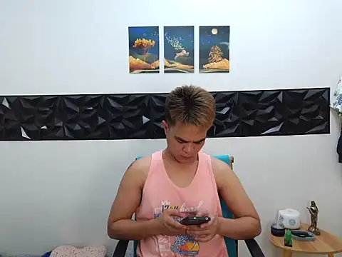 Snapshot of yourmikexxx chatting on 07.27.26 yourmikexxx online show from 07.27.26