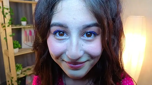 Snapshot of JasminKitany chatting on 06.12.26 JasminKitany online show from 06.12.26