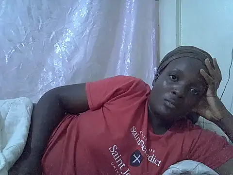 Snapshot of Hot-Zelinda chatting on 07.13.26 Hot-Zelinda online show from 07.13.26