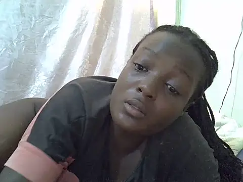Snapshot of Hot-Zelinda chatting on 07.17.26 Hot-Zelinda online show from 07.17.26