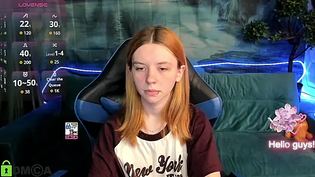 Snapshot of CarolInWonderland chatting on 06.12.26 CarolInWonderland online show from 06.12.26