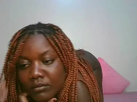 Snapshot of Fairycuddle24 chatting on 06.08.26 Fairycuddle24 online show from 06.08.26
