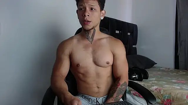 Snapshot of Erosscott_ chatting on 06.25.26 Erosscott online show from 06.25.26