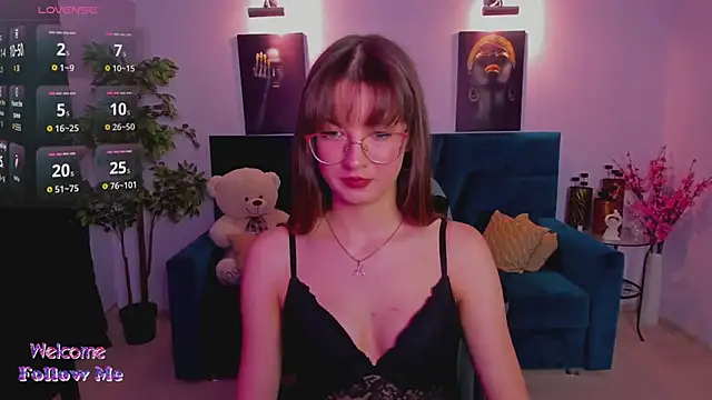 KatyNuar online show from 06.28.26