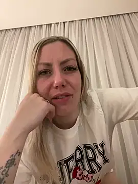 Snapshot of Alana_sc chatting on 07.18.26 Alana sc online show from 07.18.26