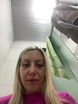 Snapshot of Alana_sc chatting on 07.24.26 Alana sc online show from 07.24.26