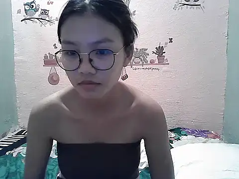 Snapshot of ClassyCrushpinay chatting on 06.15.26 ClassyCrushpinay online show from 06.15.26