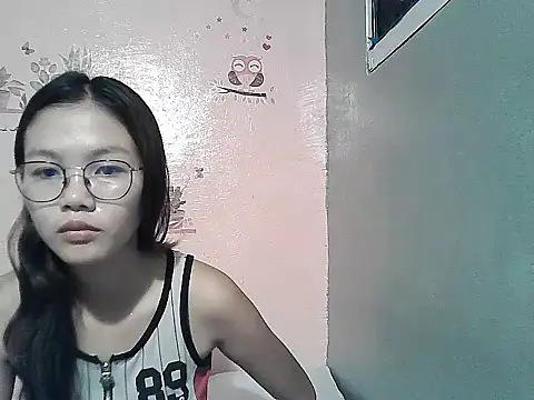 Snapshot of ClassyCrushpinay chatting on 06.19.26 ClassyCrushpinay online show from 06.19.26