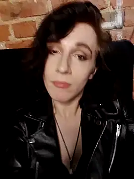 MickeQuinee online show from 07.26.26