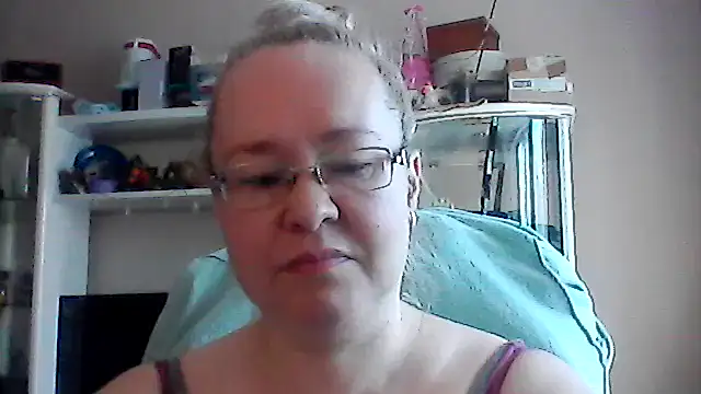 Snapshot of Viola27 chatting on 06.09.26 Viola27 online show from 06.09.26