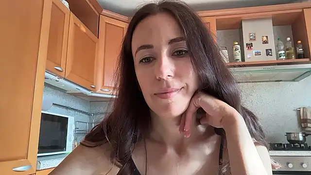 Snapshot of Flamingo_Queen chatting on 07.15.26 Flamingo Queen online show from 07.15.26