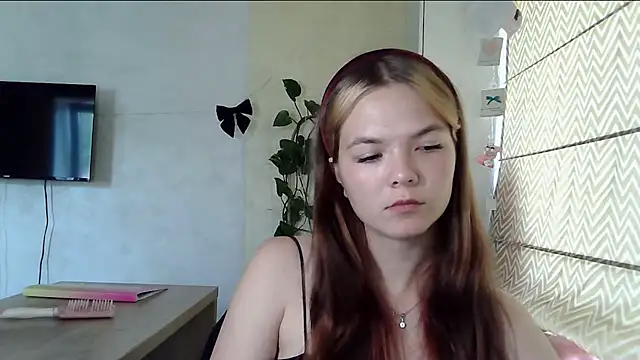 AvrilGillig online show from 07.15.26