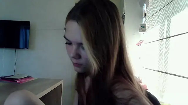 AvrilGillig online show from 07.24.26