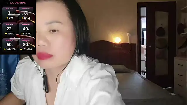 YIYI-queen online show from 06.12.26