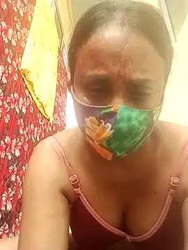 Snapshot of Simi-hot-boudi chatting on 06.23.26 Simi-hot-boudi online show from 06.23.26