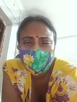 Snapshot of Simi-hot-boudi chatting on 06.26.26 Simi-hot-boudi online show from 06.26.26